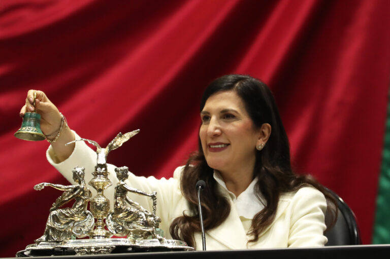 Advierte Kenia López: Reformas Debilitan Amparo; son Regresivas y Retroactividad viola la Constitución