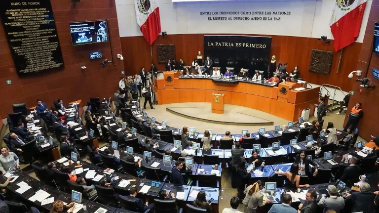 Consuma Senado reforma a Ley de Amparo con retroactividad