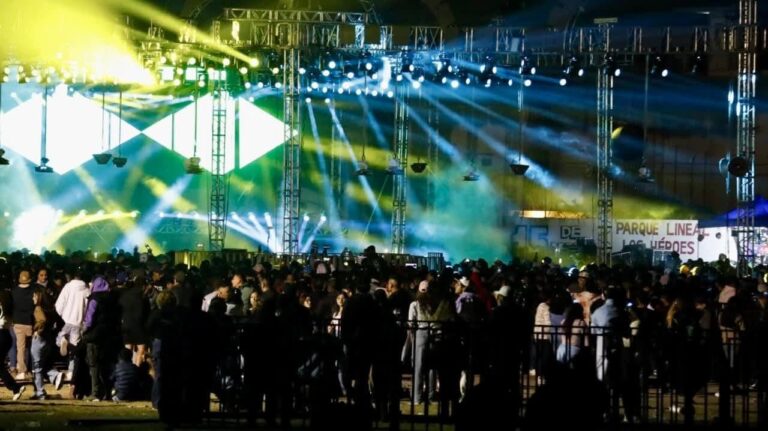 Critican Vecinos Festival Atmósfera de Tecámac