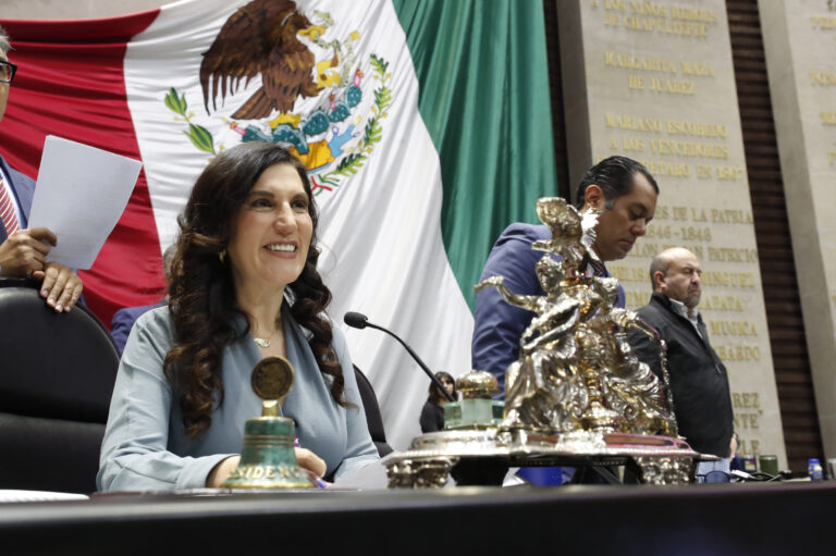 México no Exige una Revocación de Mandato, si no Demanda Medicinas y Seguridad: Kenia López Rabadán