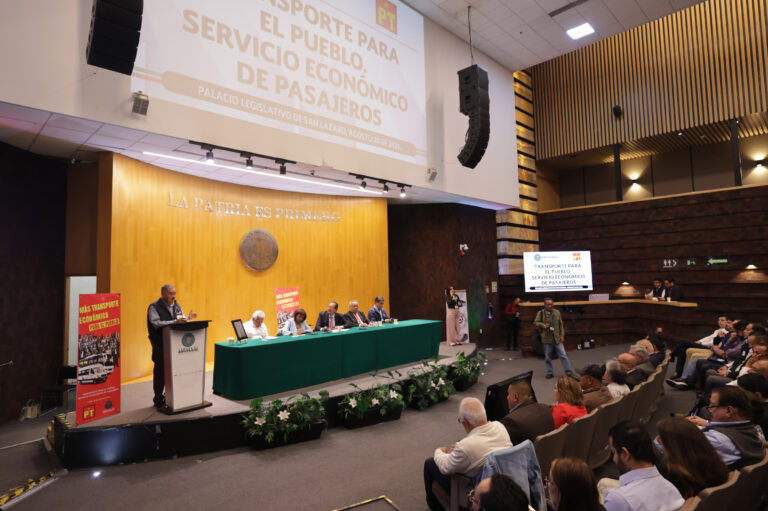 Busca PT Modificar Marco Legal de Transporte Público