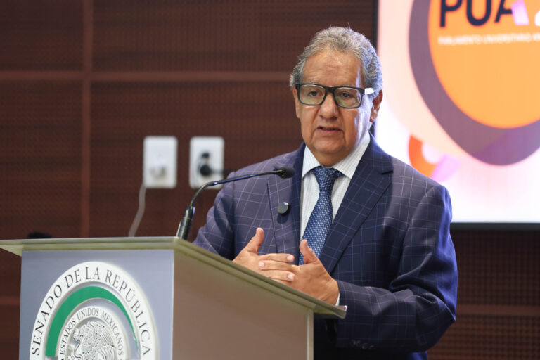 La Defensa de Mexicanos en el Exterior va más Allá de las Diferencias Políticas, Advierte Higinio Martínez